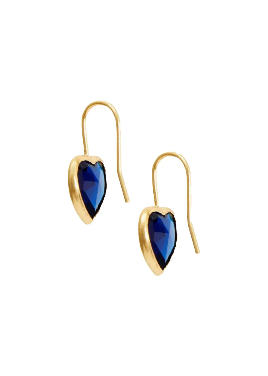 Bezel heart earrings in vintage gold sapphire