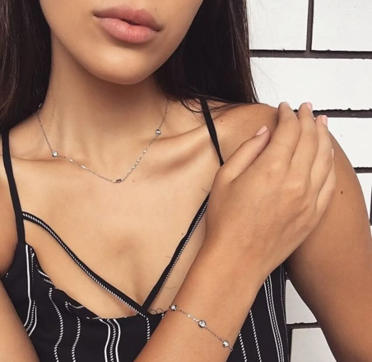 CHERIE CRYSTAL NECKLACE