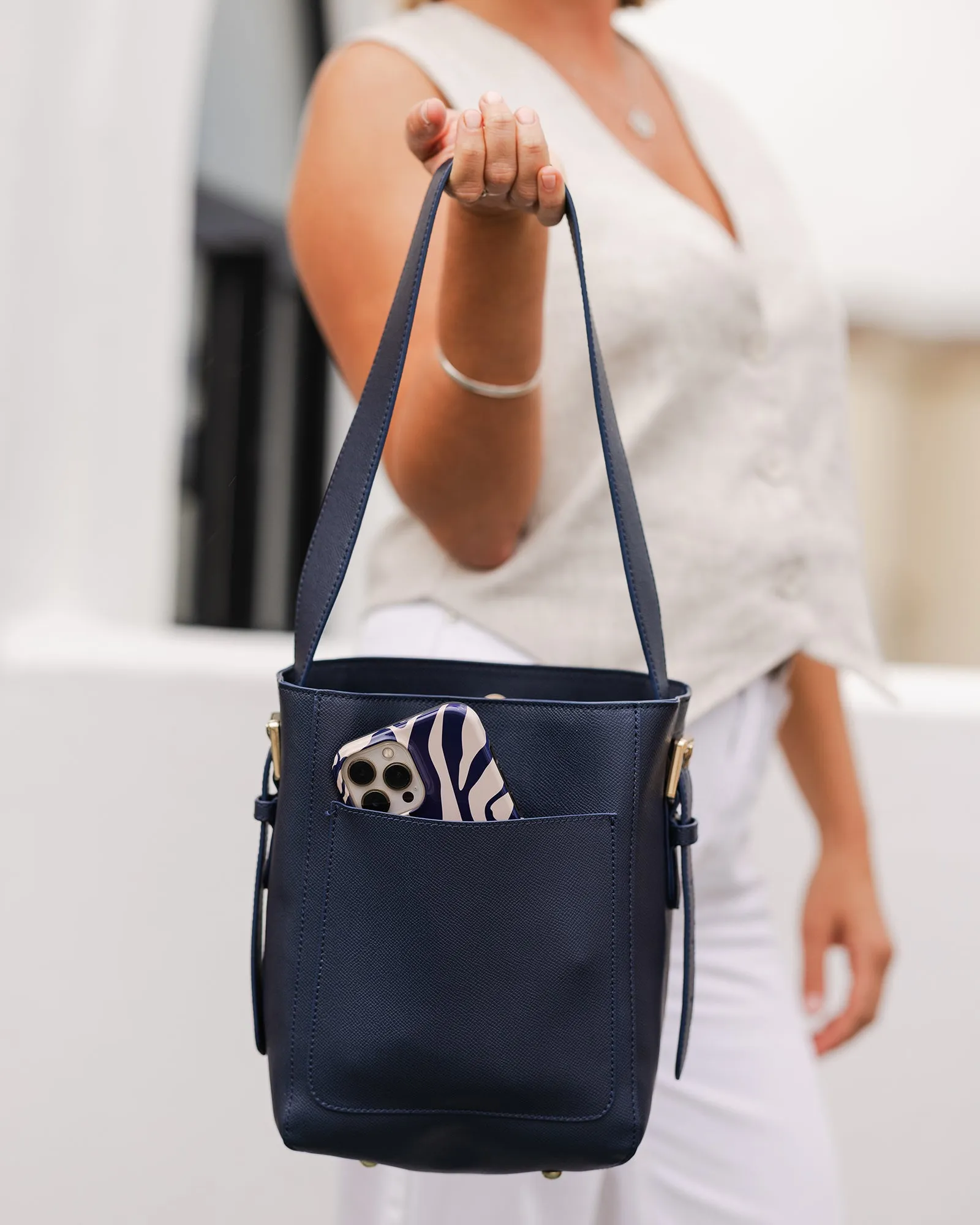 FARRELL SHOULDER BAG NAVY