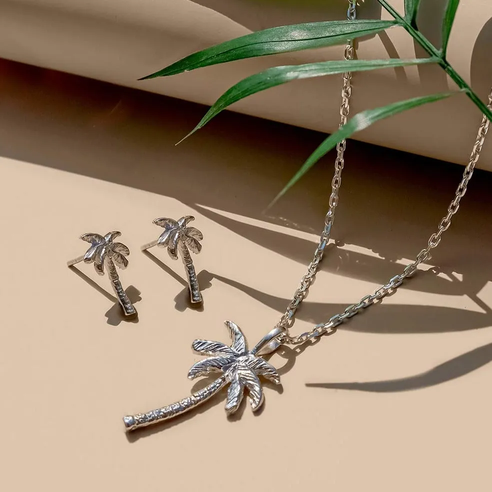 Oasis Palm Necklace