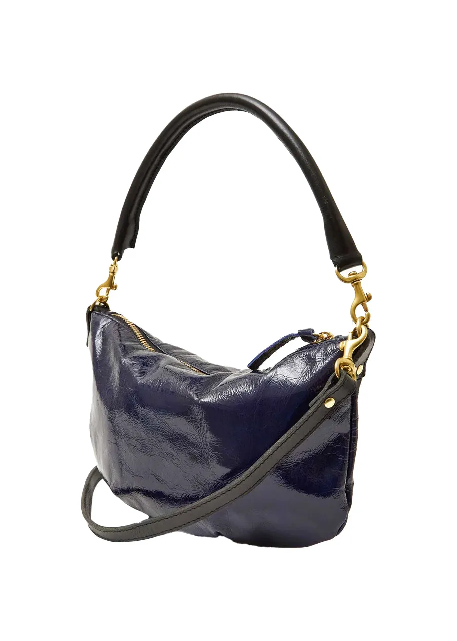 Petit moyen messenger in twilight crinkle patent